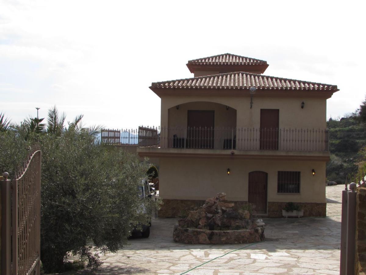 Albarico Retreat Villa Bedar Exterior photo
